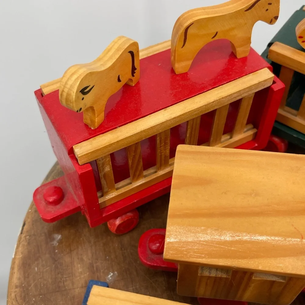 ⭐️International Silver 1994 Colorful Wooden Animal Train Set